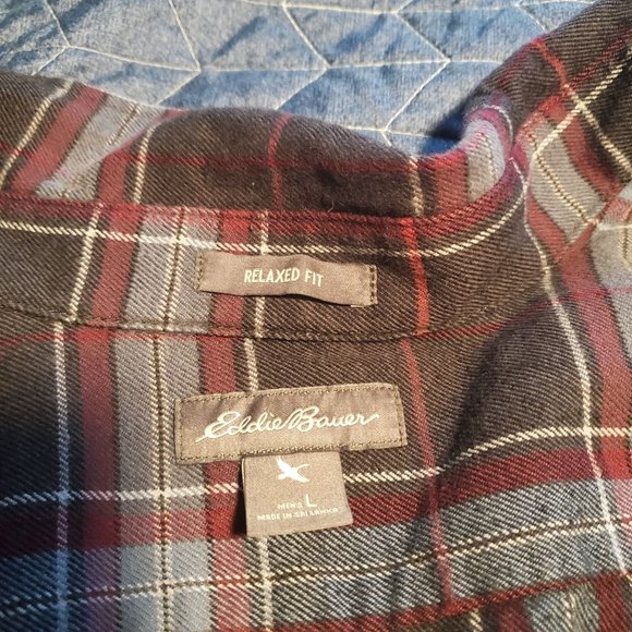 Eddie Bauer Men's Size Large Relaxed Fit Flannel Shirt Black Blue Red - Picture 8 of 10